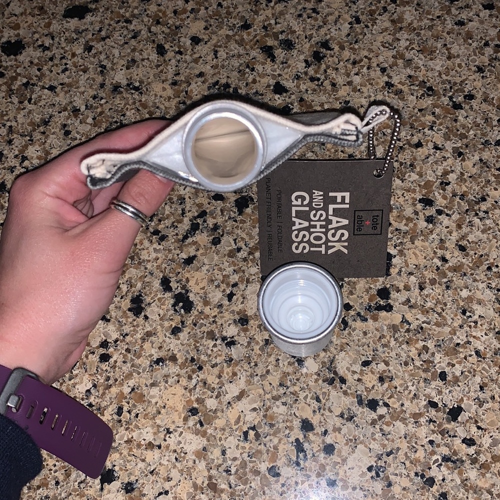 FLASK - Picture 3 of 3